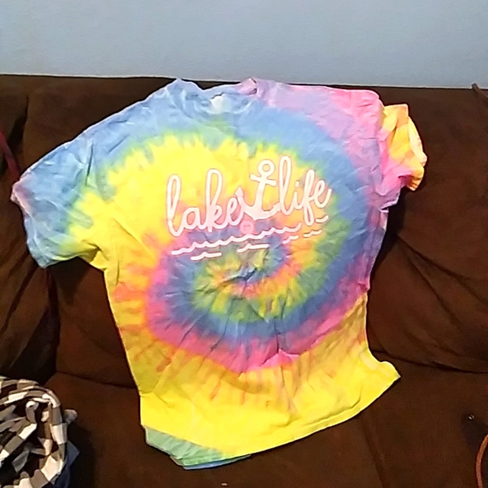 Lake life tye dye